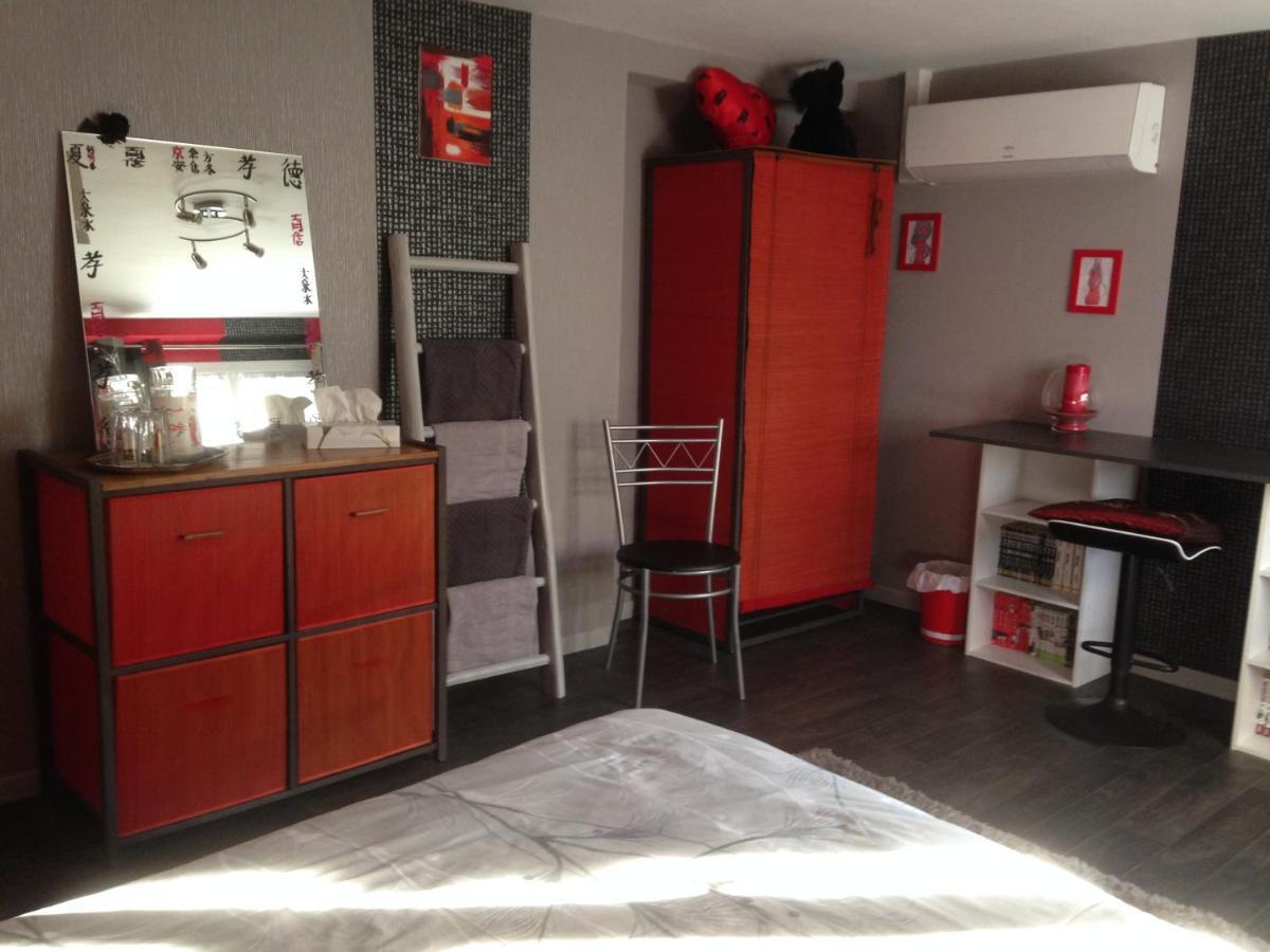 Chambre D'Hotes Hola Laval  Exterior photo