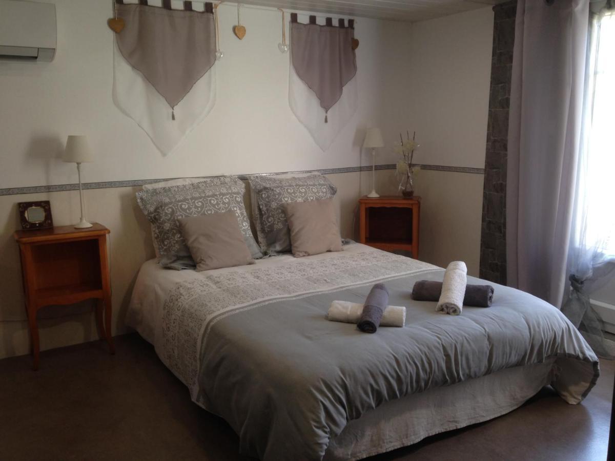 Chambre D'Hotes Hola Laval  Exterior photo